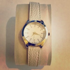 Lisa Crystal Hours Watch